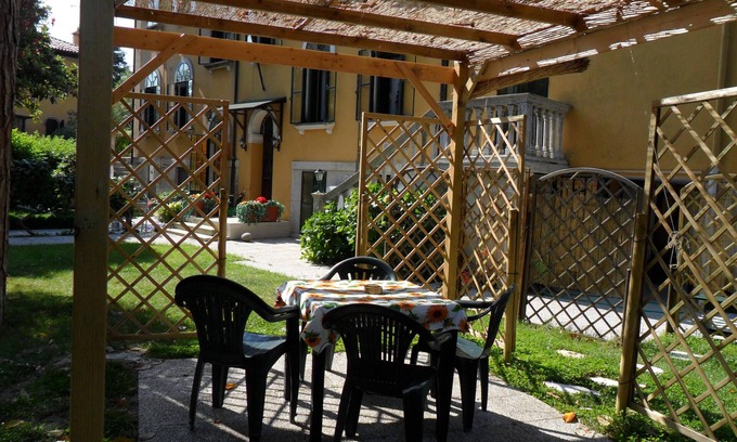 Santa Maria in Stelle Apartment | Villa in the style of the early 1900s