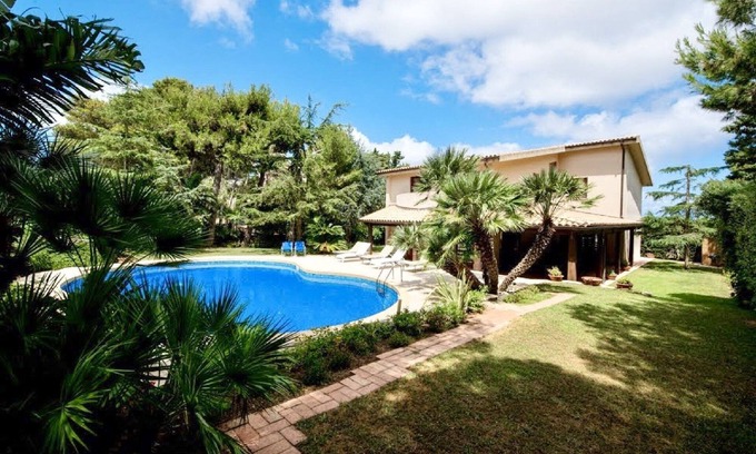 Valderice House | Villa in Valderice with Pool and Garden