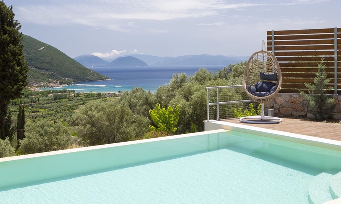 Evgiros Villa | Villa Ira near Vasiliki and a Blue Flagged beach