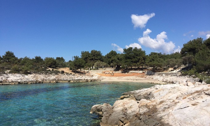 Thasos House | Villa Isidora has it all: beach location, plenty of space and terrain and charm