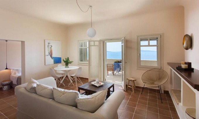 Voies Villa | Villa Itis Luxury Suite with Balcony, Panoramic View & Jacuzzi