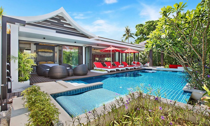 Hua Thanon Villa | Villa Julia Lamai Koh Samui front beach with chef and housekeeping
