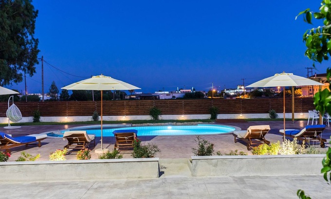Gaitanion House | Villa Kampos - 4 Bedroom villa with private pool