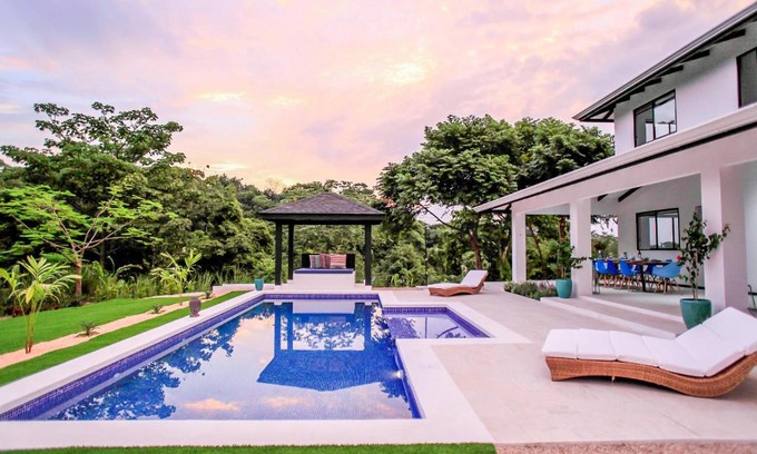 Santiago Villa | Villa Komodo at Cactus Blue