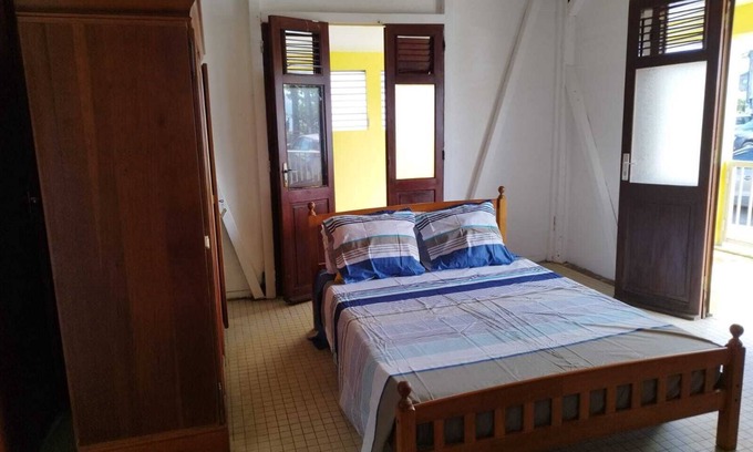 Malendure Villa | Villa: La bella vita by the sea.