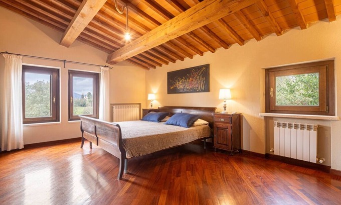 Campagnatico Villa | Villa La Fornace, Spacious 5-bedroom in fabulous Campagnatico with AC, WiFi