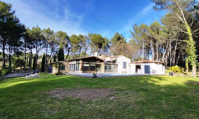 Gardanne Villa | Villa LA Sauvagine - Pays D'aix - 14 Personnes