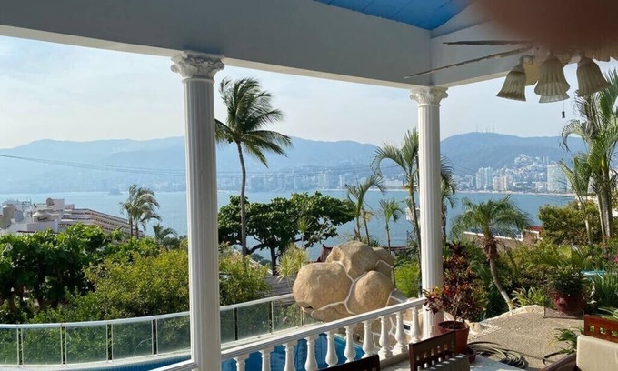 Playa Guitarron Villa | Villa Ladomar - Las Brisas Guitaron Area - Incredible View. Fully Staffed