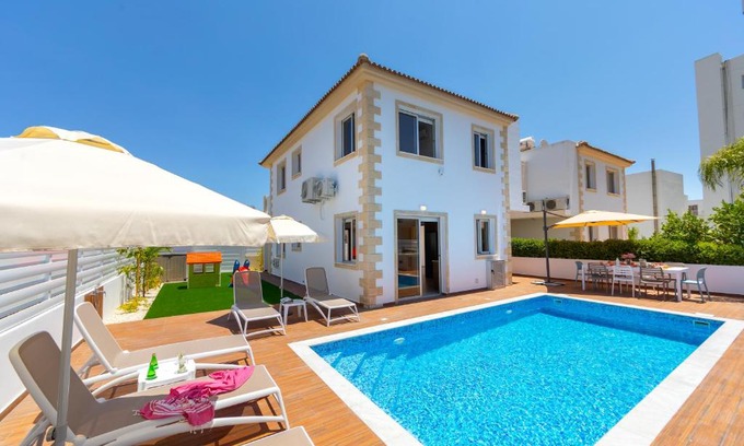 Protaras Villa | Villa Lantos Central Protaras