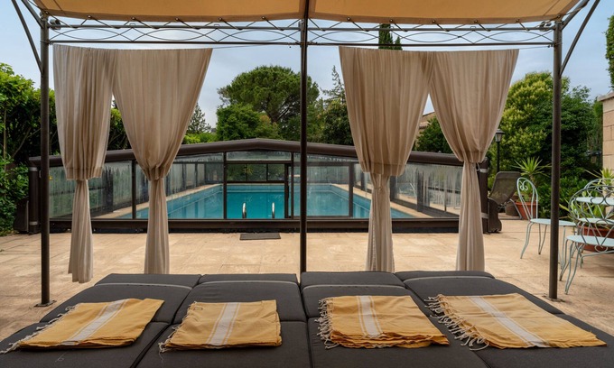 Barbentane Villa | Villa 'Le Colombier - Cambalala' with Mountain View, Private Pool and Wi-Fi