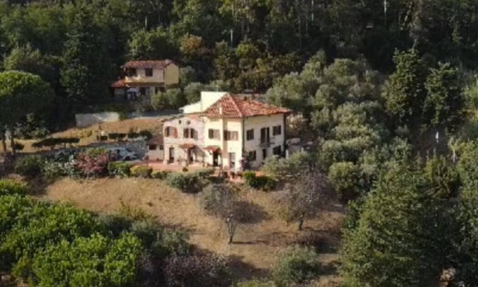 Corsanico House | VILLA LE QUERCE, earthly paradise in the hills of Versilia