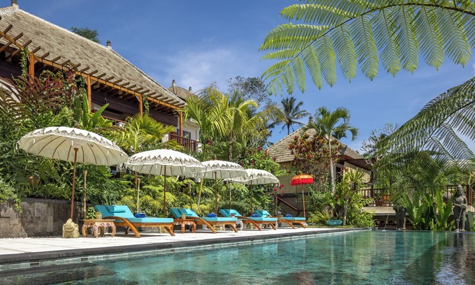 Taro Villa | Villa Lembah Damai by GenuineHost