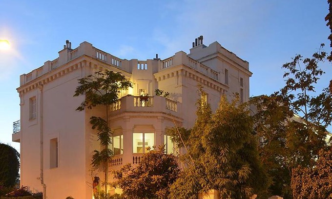 Jeanne d'Arc Bed & Breakfast | Villa Les Palmes - Chambre d'hôtes