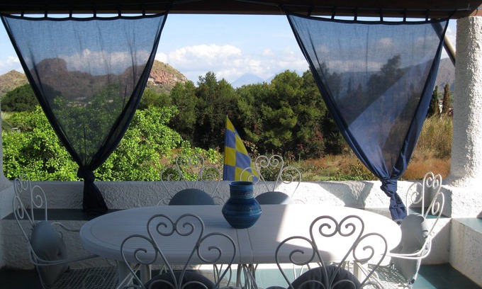Vulcano Porto Villa | Villa Liliana: 2 + 2 sleeps, panoramic view, 200 mt. from the sea.