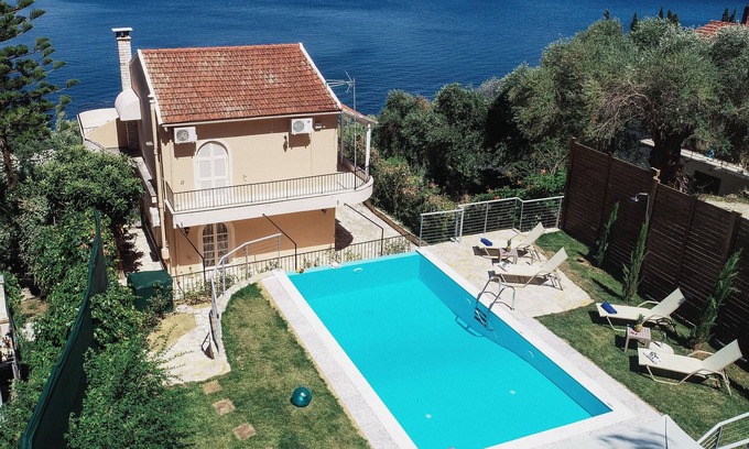 Dafnata House | Villa Litsa