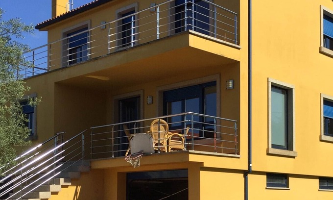 Porto do Son Ski Chalet | Villa located on the beach of Aguieira-Porto do Son