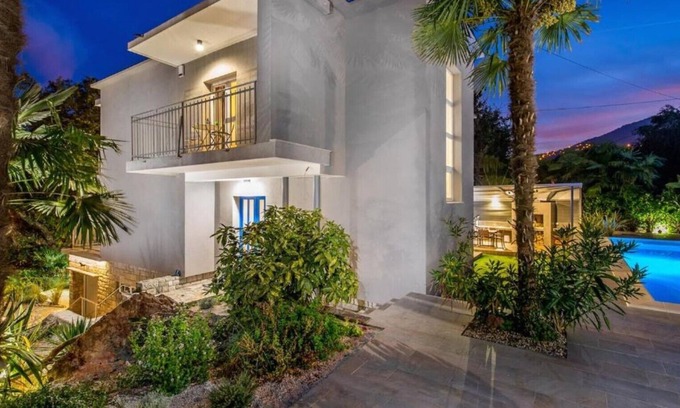 Opric Villa | Villa Lovran, heated pool and spa zone