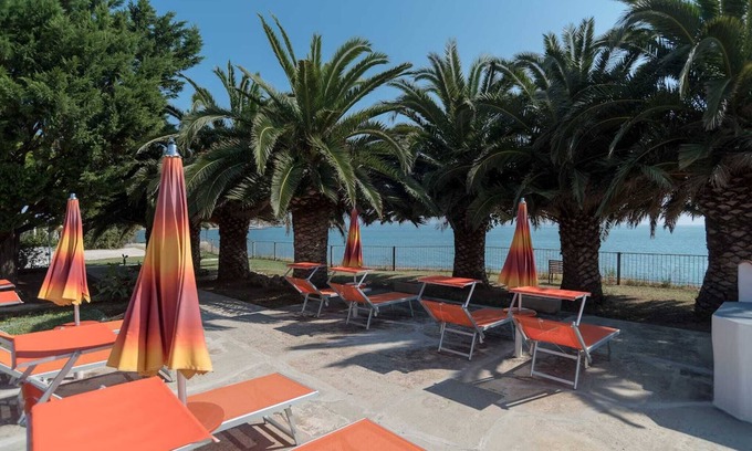 Mattinata Apartment | Villa Lucia Mono 2 Pomegranate