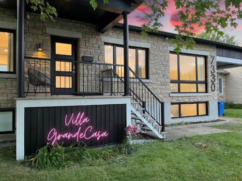 Mauricie Villa | Villa luxueuse avec vue sur le fleuve Villa GrandeCasa