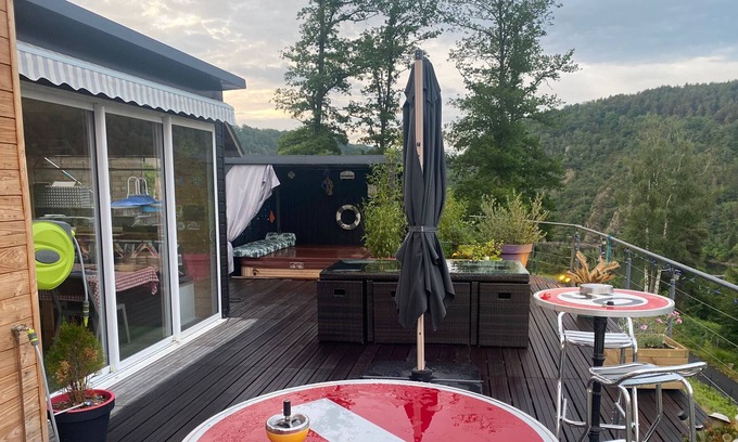 Les Ancizes-Comps Villa | Villa Magnifique Tout Confort au Bord du lac