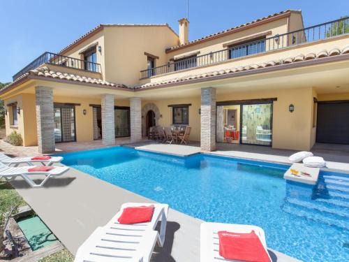 Les Tres Cales Villa | Villa Marea by Interhome