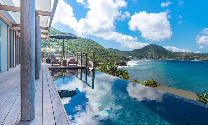 Pointe Milou Apartment | Villa Maria | Ocean Front - Located in Magnificent Pointe Milou with Private Pool