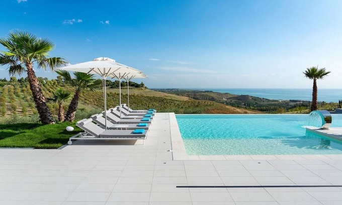 Ribera Villa | Villa Mazara - Modern villa with pool near Sciacca