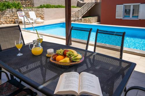 Buna Villa | Villa MEDITERRANO Pool & Tavern Mostar
