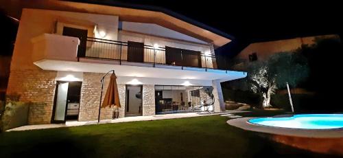 Porto Villa | Villa Mimosa-Con piscina e vista lago