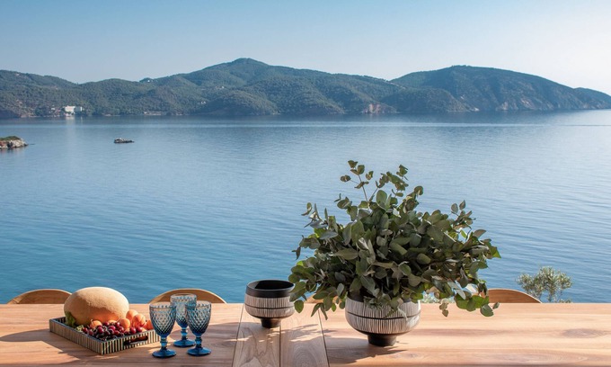 Troezen Villa | Villa myporos