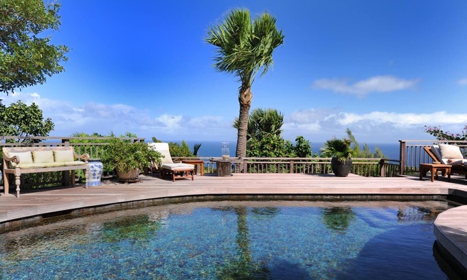 Vitet Villa | Villa Nahma 4BR in Vitet by Personal Villas - Lush Tropical Paradise