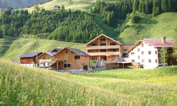 Schroecken Apartment | Villa Natur . living in a different kind Comfort apartments for 2 to 18 people