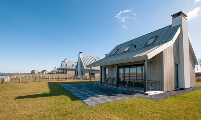 Tholen House | Villa near Waterfront with Stunning Design