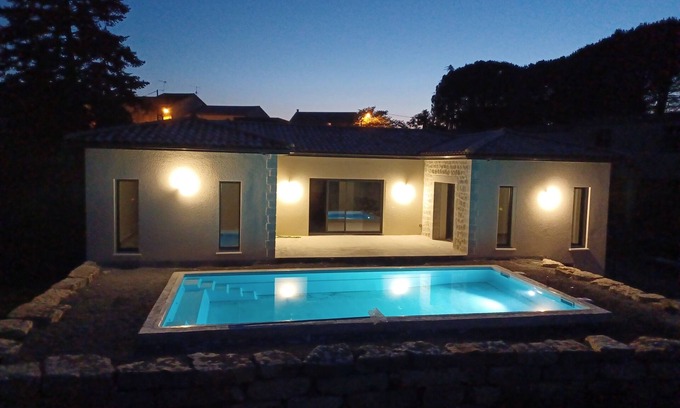 Lablachere House | Villa Neuve Climatisée Avec Piscine 8x4m. Tout Confort