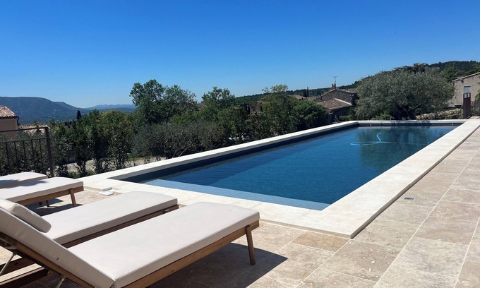 Cabrieres-d'Avignon Villa | Villa Neuve Avec vue Dégagée sur le Luberon