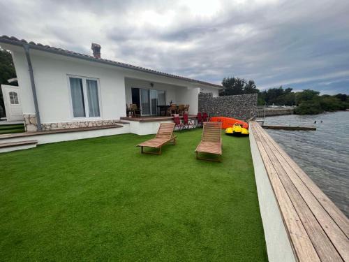 Ankaran Villa | Villa Olga - Uniqe house with private beach