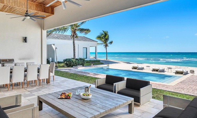 North Bimini Villa | Villa on the Beach/Heated Pool/Bohemian Vibe/Corsair Key