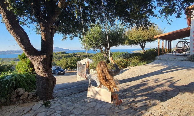 Douliana Villa | VILLA ONEIRO IN TSIVARAS WITH SPECTACULAR VIEW TO THE SEA AND MOUNTAINS