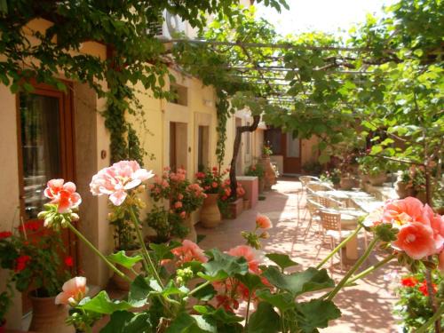 Archanes Apartment | Villa Orestis