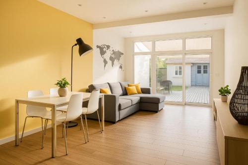 Le Mesnil-Amelot Villa | Villa Petit Charles - CDG Paris airport - Parc Asterix - Extra Shuttle