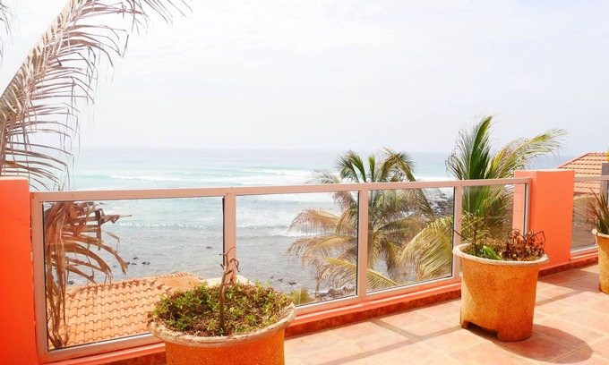 Yof Villa | Villa Pieds Dans L'eau Dakar Yoff