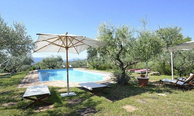 San Brizio Villa | Villa Prestigio: A charming three-story historical villa situated in an elegant eighteenth-century building, with Free WI-FI.