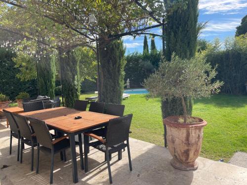 Le Pontet Villa | Villa proche d'Avignon.