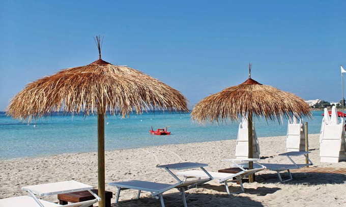 Torre Castiglione Villa | Villa Punta Prosciutto Sea View Sea Front