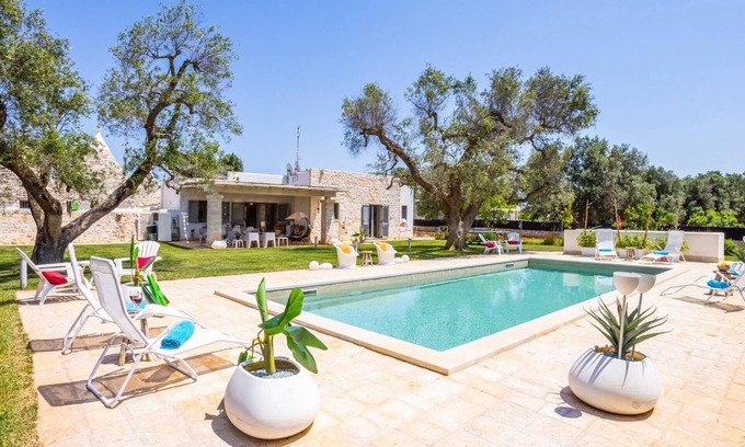 San Michele Salentino Villa | Villa Quattro e Cinque by Villa Plus