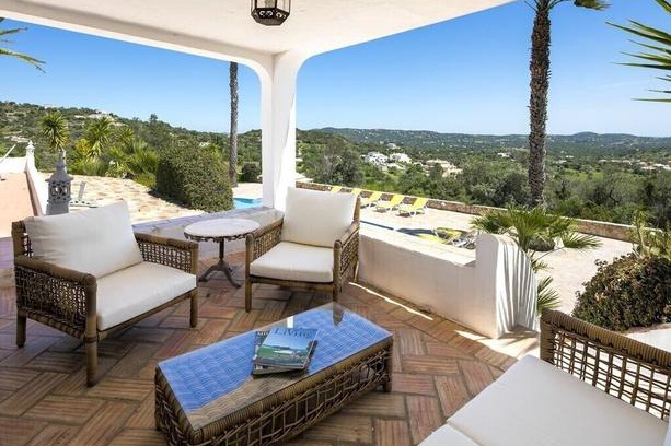 Concelho Villa | Villa Quinta Tropical - beautiful villa for 12 with private pool AC and Wifi