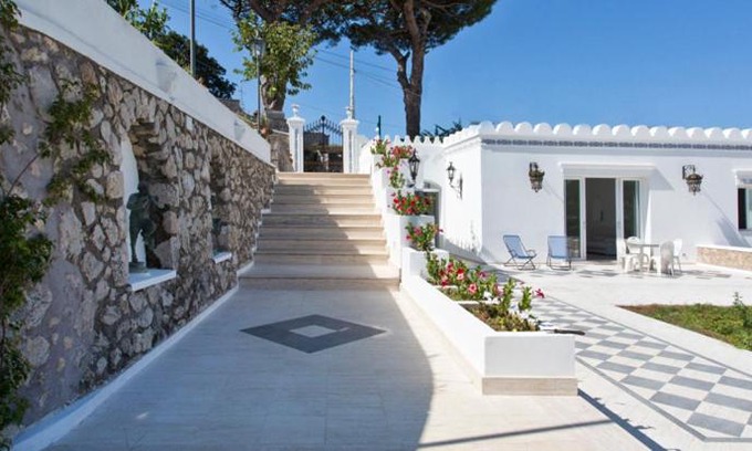 Tiberio Villa | Villa Raffaella