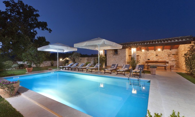 Peresiji Villa | Villa San Vincenzo - Romantic villa in Central Istria for 10 people
