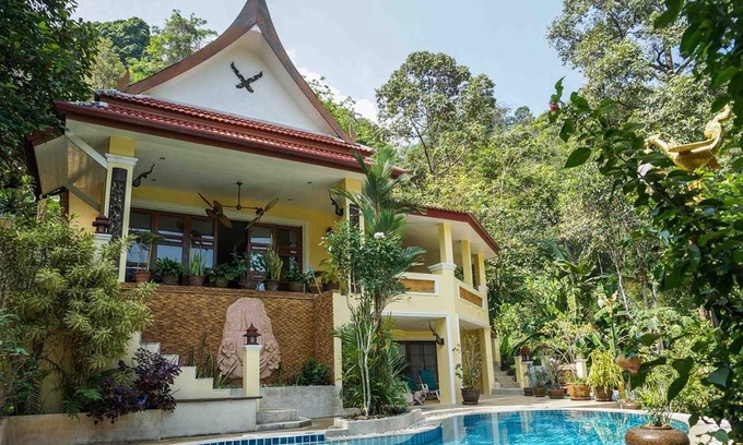 Ban Sakhu Villa | villa sawadee with swiming pool in tropical garden