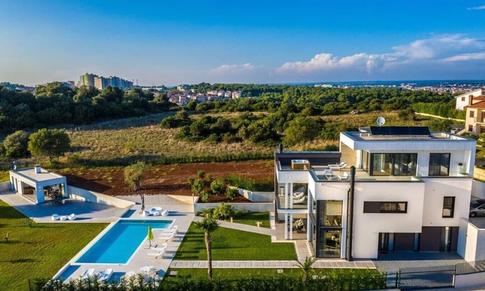 Vintijan Villa | Villa Seada - Private villa with pool and jacuzzi